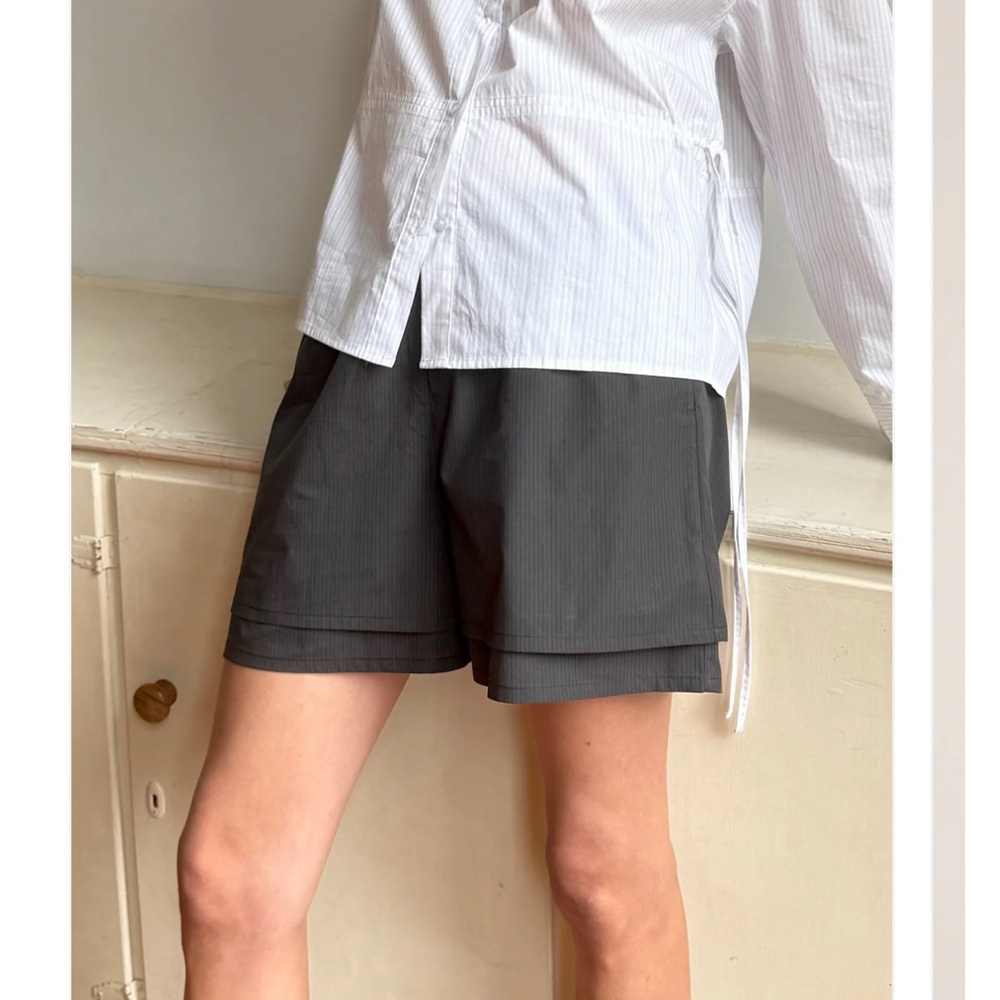 Deiji Studios layered short in black stripe